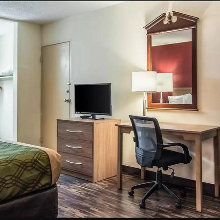 Econo Lodge Форт Пейн Екстериор снимка