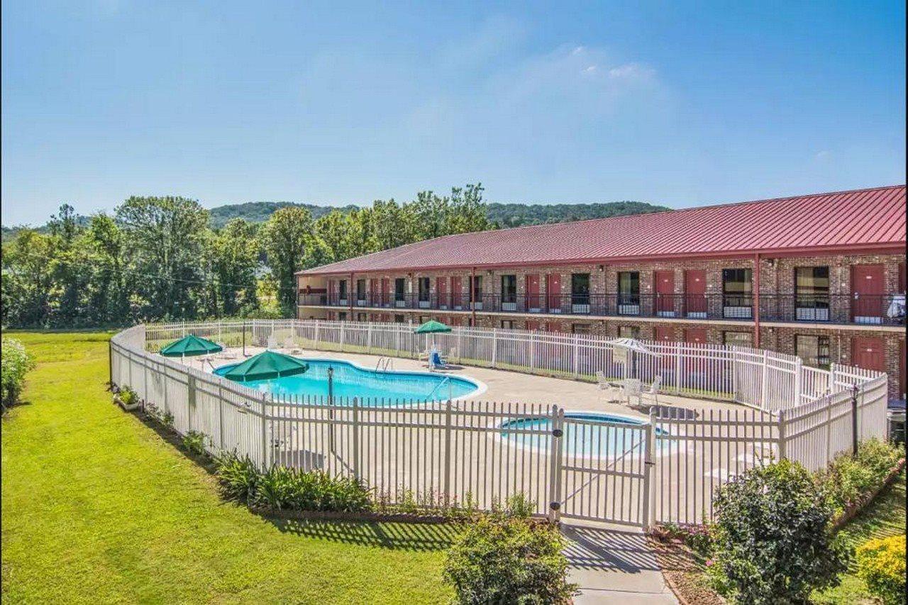 Econo Lodge Форт Пейн Екстериор снимка