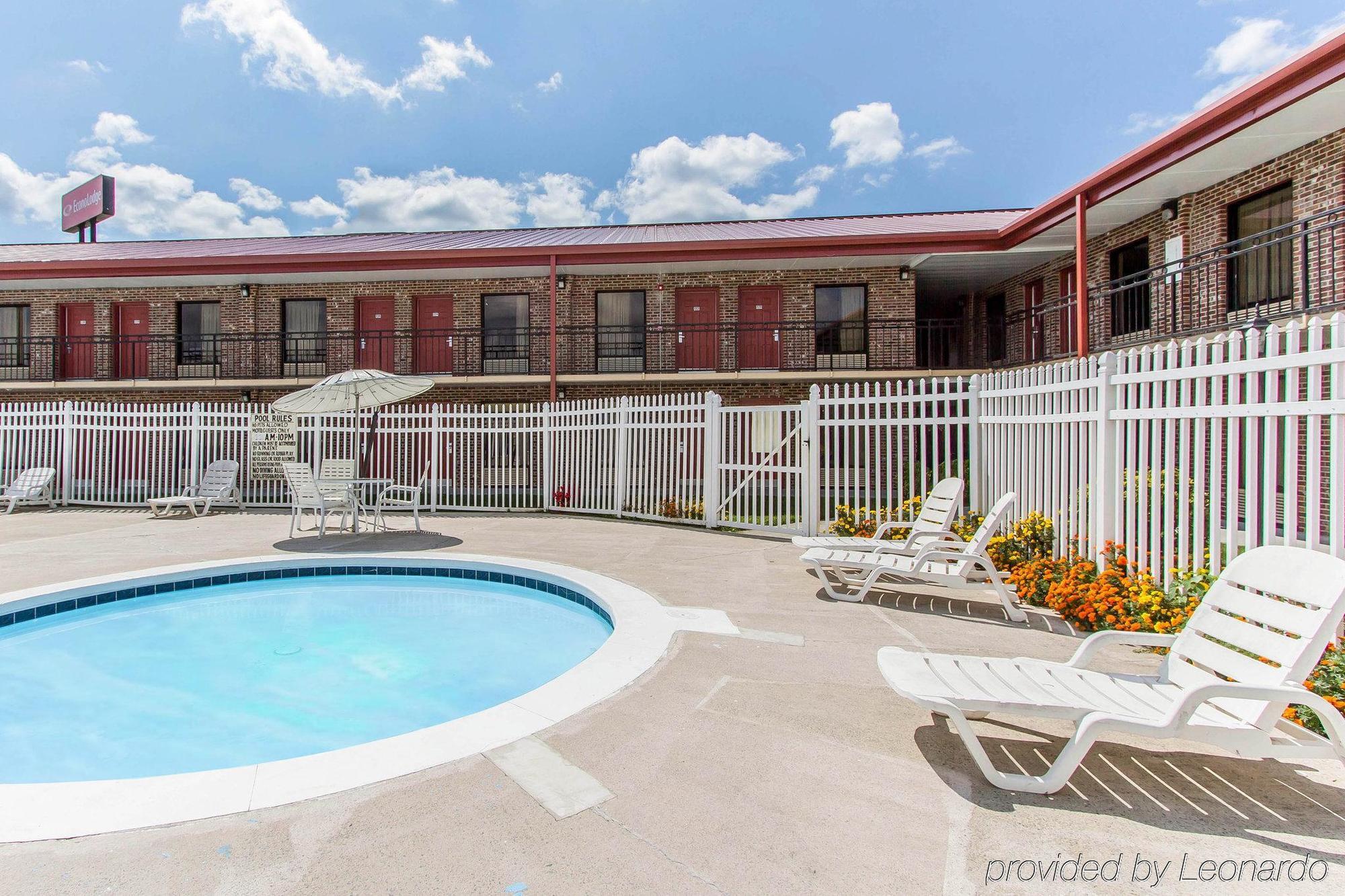 Econo Lodge Форт Пейн Екстериор снимка