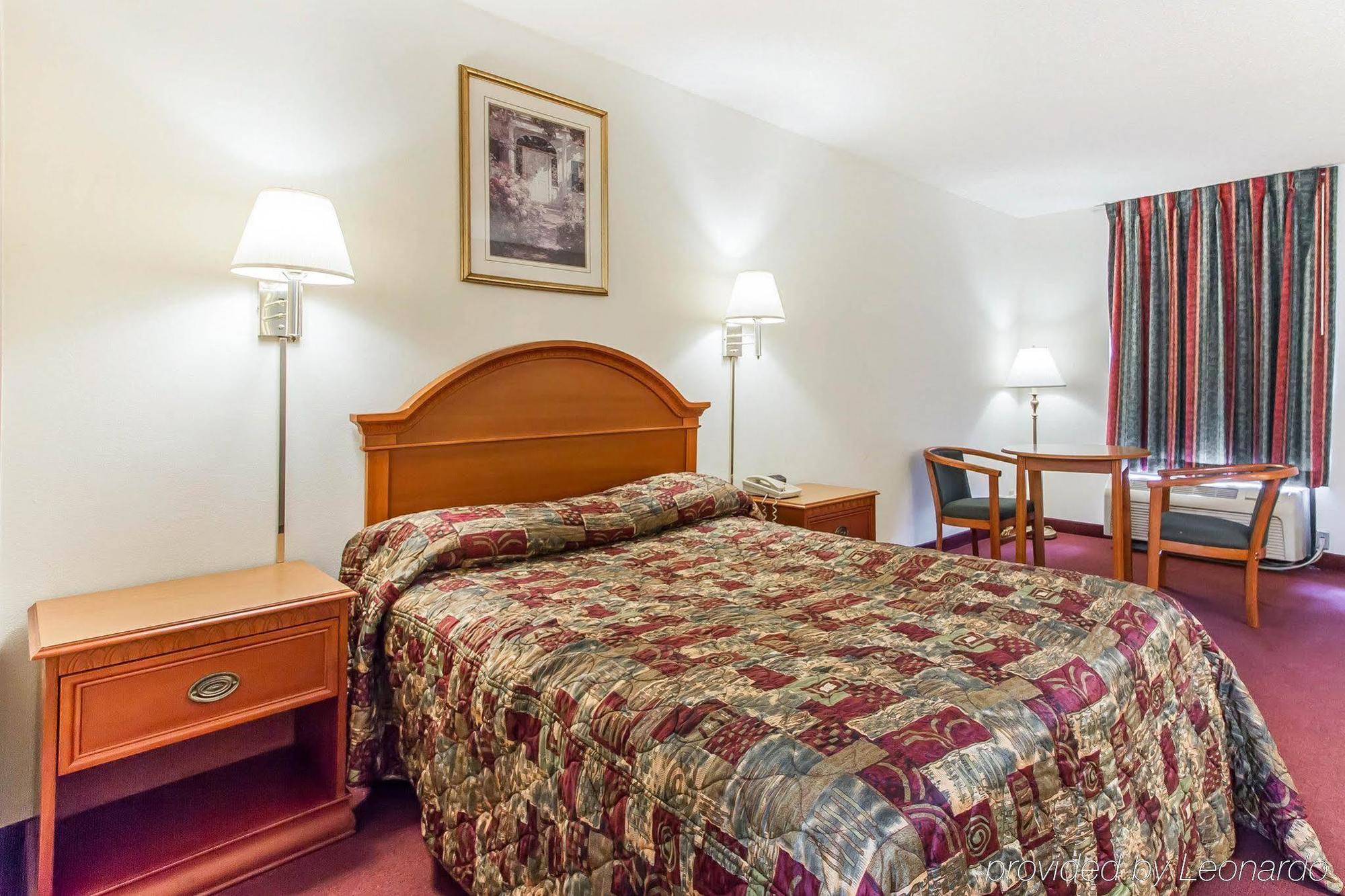 Econo Lodge Форт Пейн Екстериор снимка