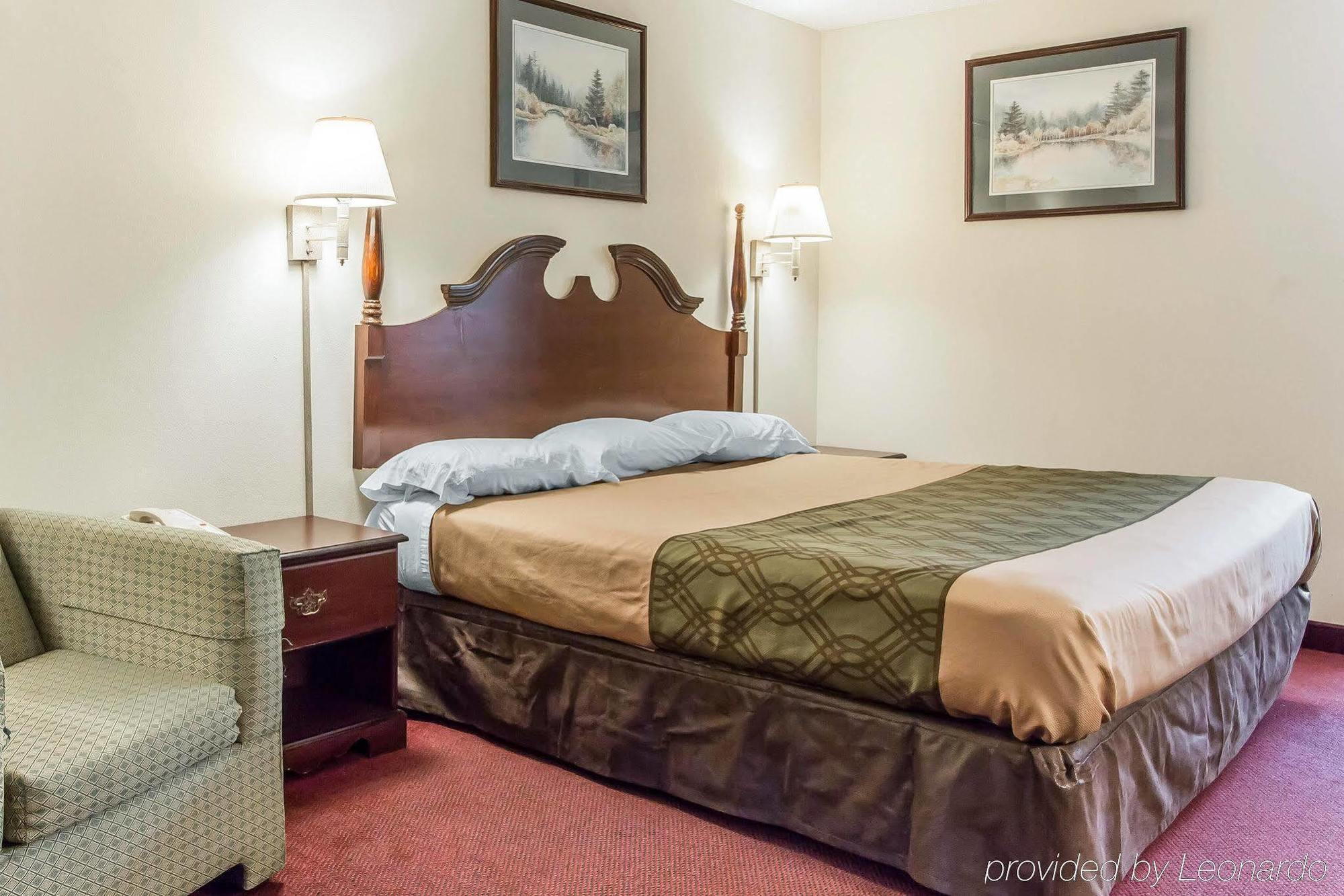 Econo Lodge Форт Пейн Екстериор снимка