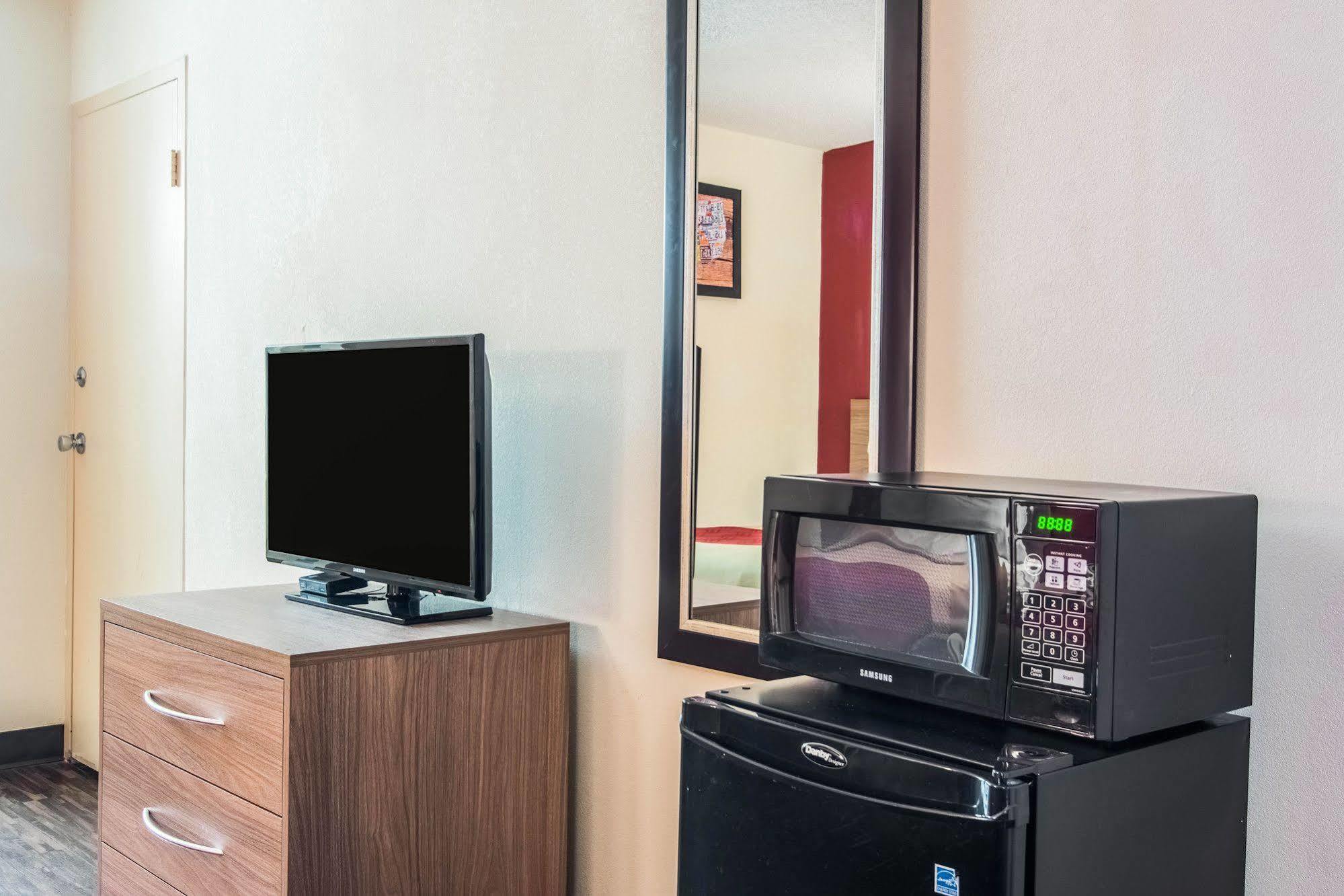 Econo Lodge Форт Пейн Екстериор снимка